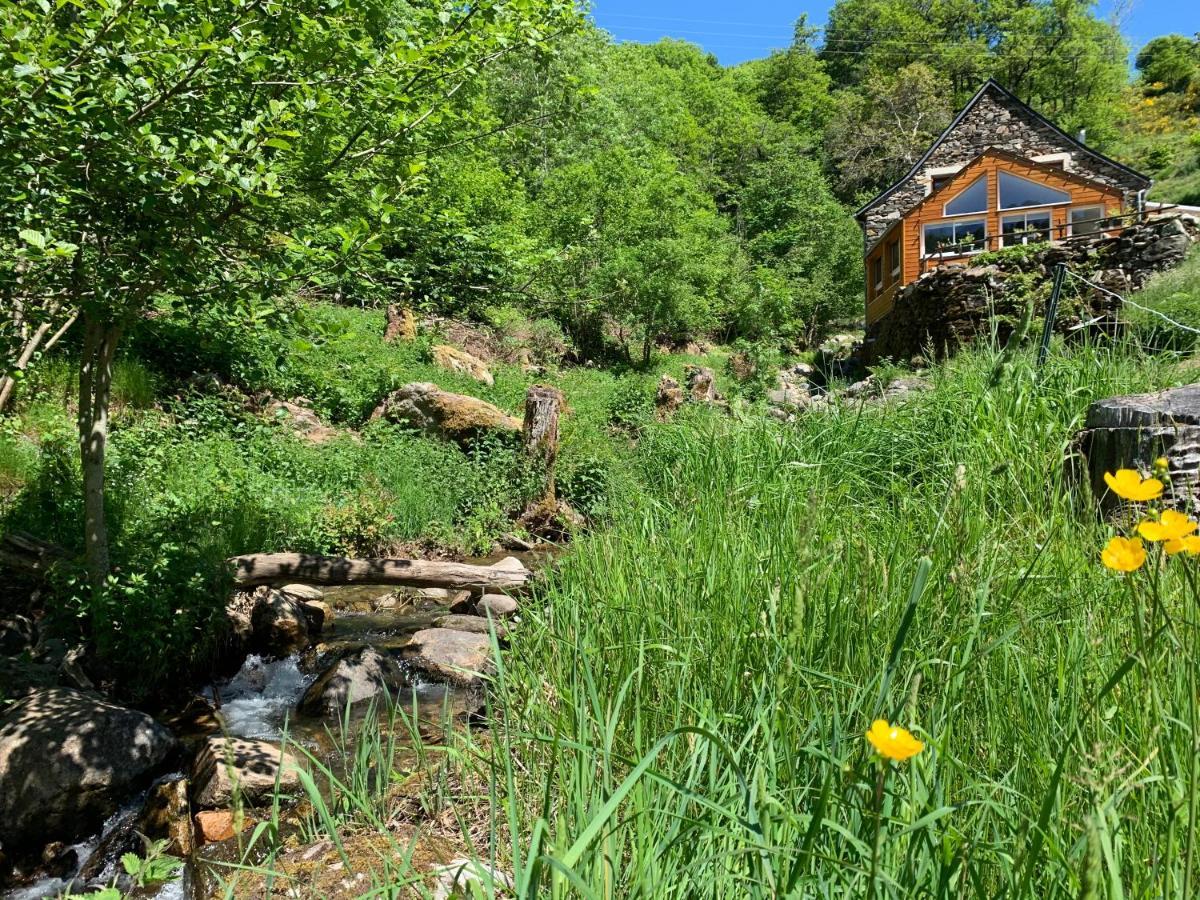 Chambres D'Hotes Le Lepadou-Bas Saint-Chély-dʼAubrac Exteriör bild