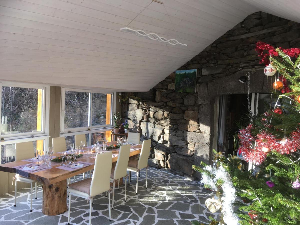 Chambres D'Hotes Le Lepadou-Bas Saint-Chély-dʼAubrac Exteriör bild