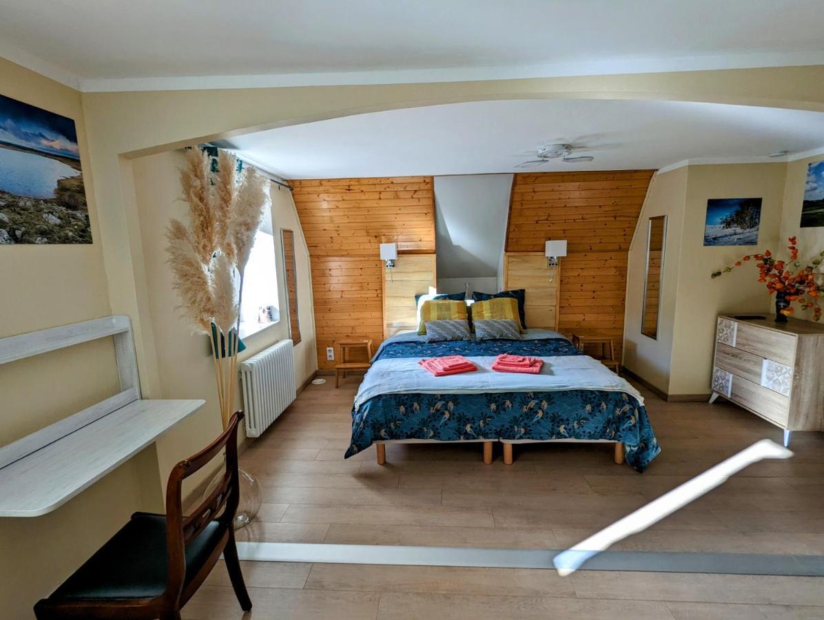 Chambres D'Hotes Le Lepadou-Bas Saint-Chély-dʼAubrac Exteriör bild